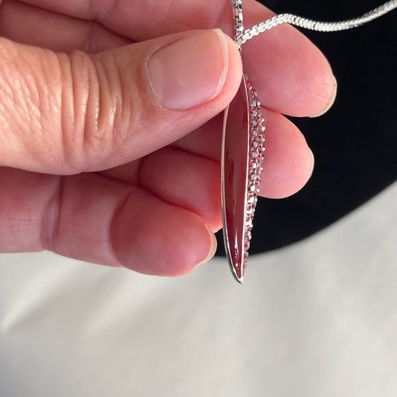 Swarovski Red Crystal Enamel Silver Tone Box Style Chain Pendant Necklace EUC - Picture 2 of 15